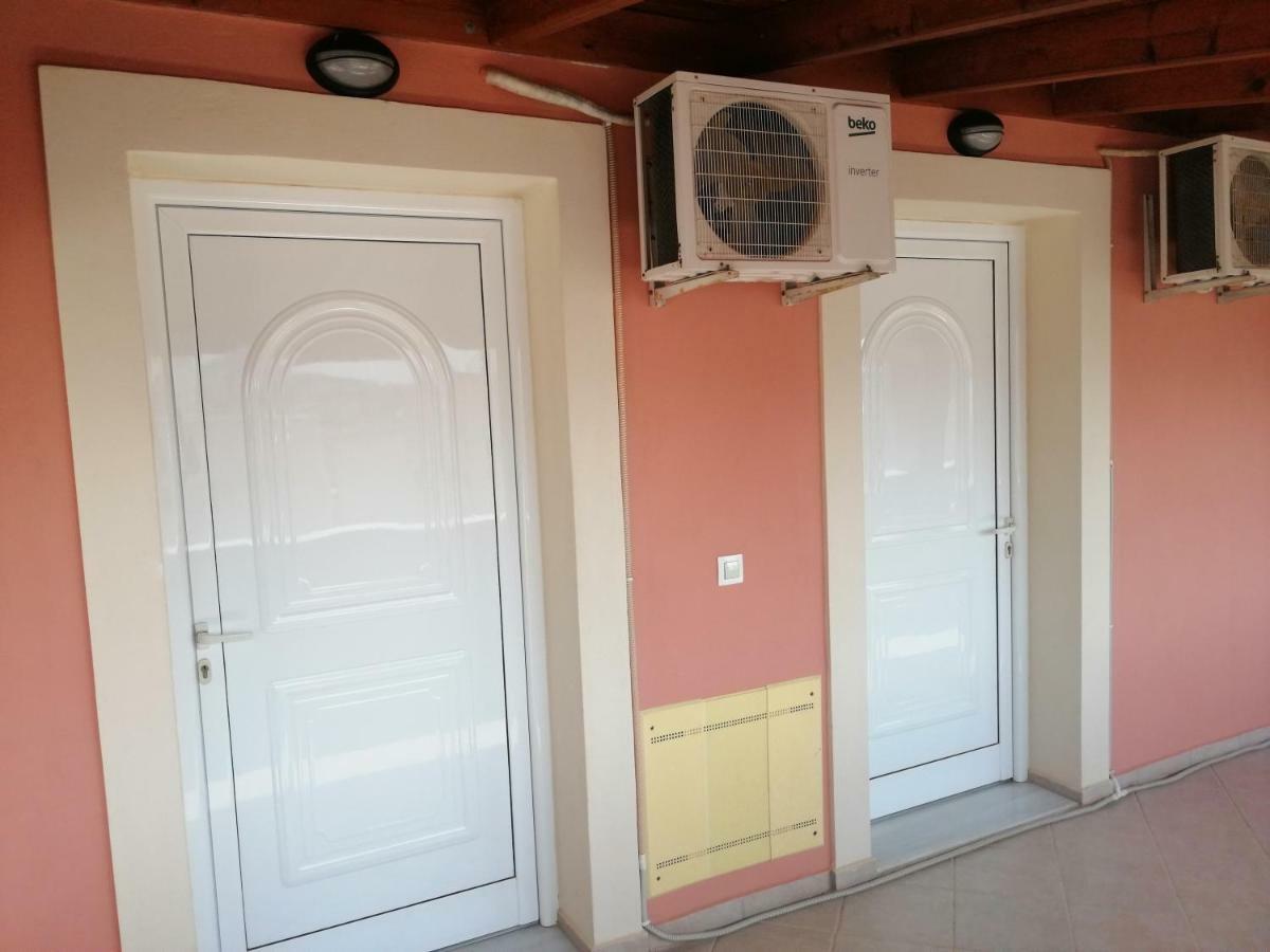 Appartamento Helen'S House Ksamil Esterno foto