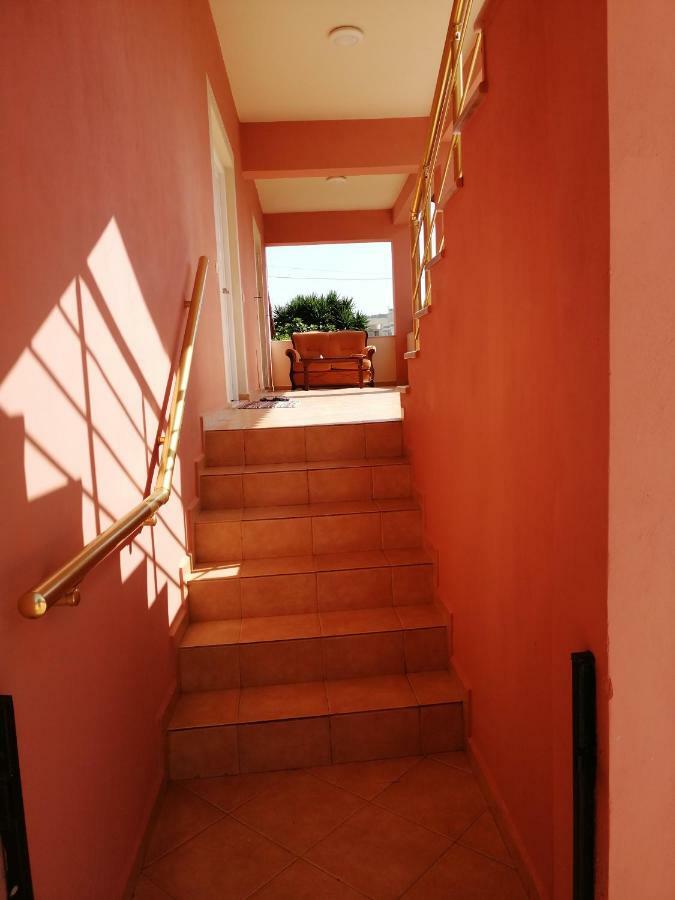 Appartamento Helen'S House Ksamil Esterno foto